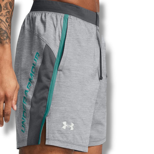 UNDER ARMOUR - LAUNCH SHORTS - GREY/TEAL